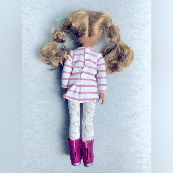 Glitter Girls doll, 14-inch poseable dolls. - Picture 5 of 8